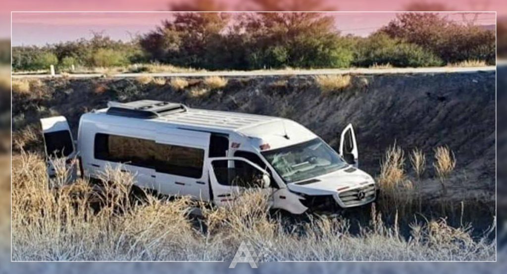 Se accidenta camioneta del IMSS con 19 pacientes en Sonora